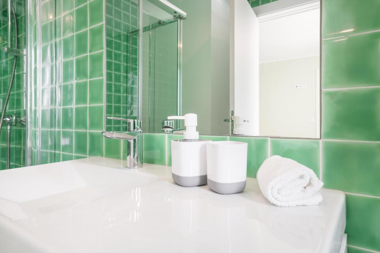 Olala Lisbon Oriente Suites A Екстер'єр фото